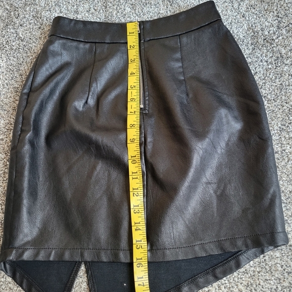 By the Way Faux Leather ASHLYN Black Studded Rhinestone Assymetrical Skirt XS - Picture 5 of 8